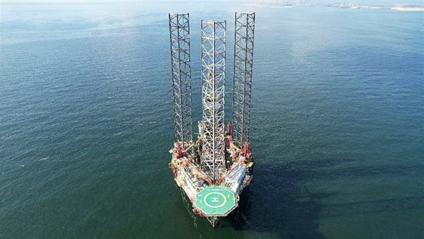 مصر تكشف عن حقل غاز جديد في البحر المتوسط يوفر 100 مليون دولار شهريًا