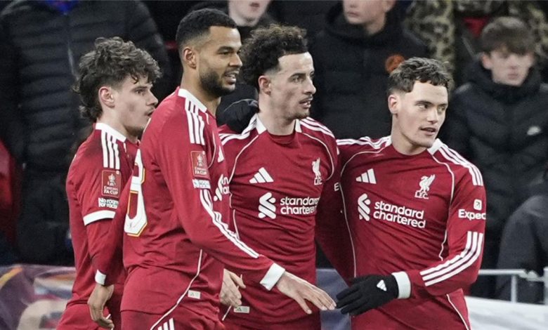 ميرفي: جماهير ليفربول تعبر عن رغبتها بنسبة 99.9% في رؤية اللاعب أمام باريس سان جيرمان