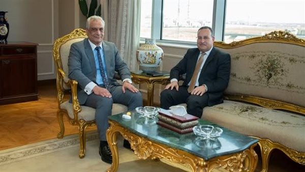 وزير الإنتاج الحربي ووزير التعليم العالي يتعاونان لتعزيز البحث العلمي والتدريب