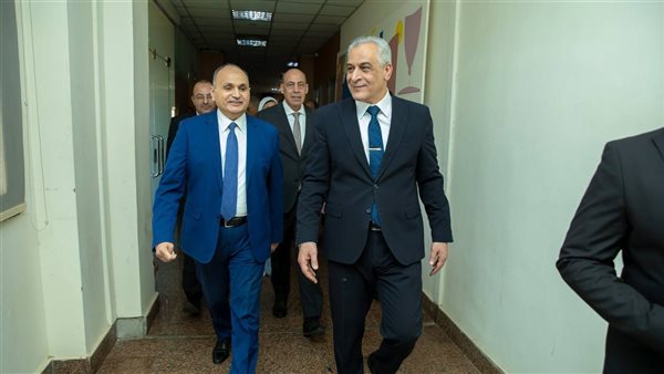 وزير الإنتاج الحربي يباشر متابعة تطوير المنظومات الرقمية وتأمين الشبكات