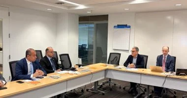 وزير الاستثمار يبحث مع قيادات أكسيون وكونا كابيتال في واشنطن سبل تعزيز الاستثمارات