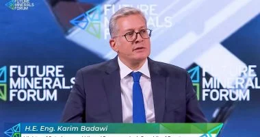 وزير البترول يؤكد ترشيد النفقات وتطوير الأداء كأولويات رئيسية للقطاع