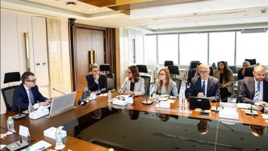 وزير التخطيط يناقش مع البنك الدولي تعزيز الشراكة الاستراتيجية وتقرير المراجعة المالية العامة