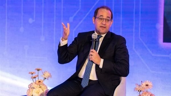 وزير المالية يؤكد الالتزام بمتابعة يومية لأسواق النفط العالمية لمواجهة الضغوط على الموازنة