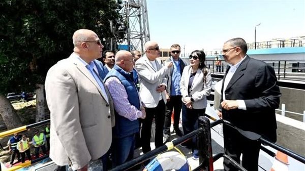 وزيرة الإسكان ومحافظ الأقصر يقومان بجولة تفقدية في محطة مياه الأقصر الغربية