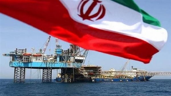 أمريكا تفرض عقوبات إضافية على شركات صرافة وكيانات مرتبطة بالنفط الإيراني