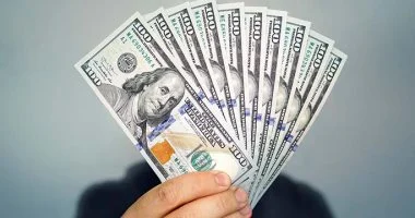 استقرار سعر الدولار في بنك القاهرة بتكوين 53.57 جنيه للشراء